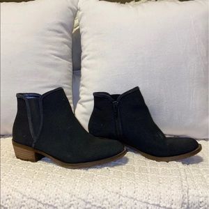 Ankle booties